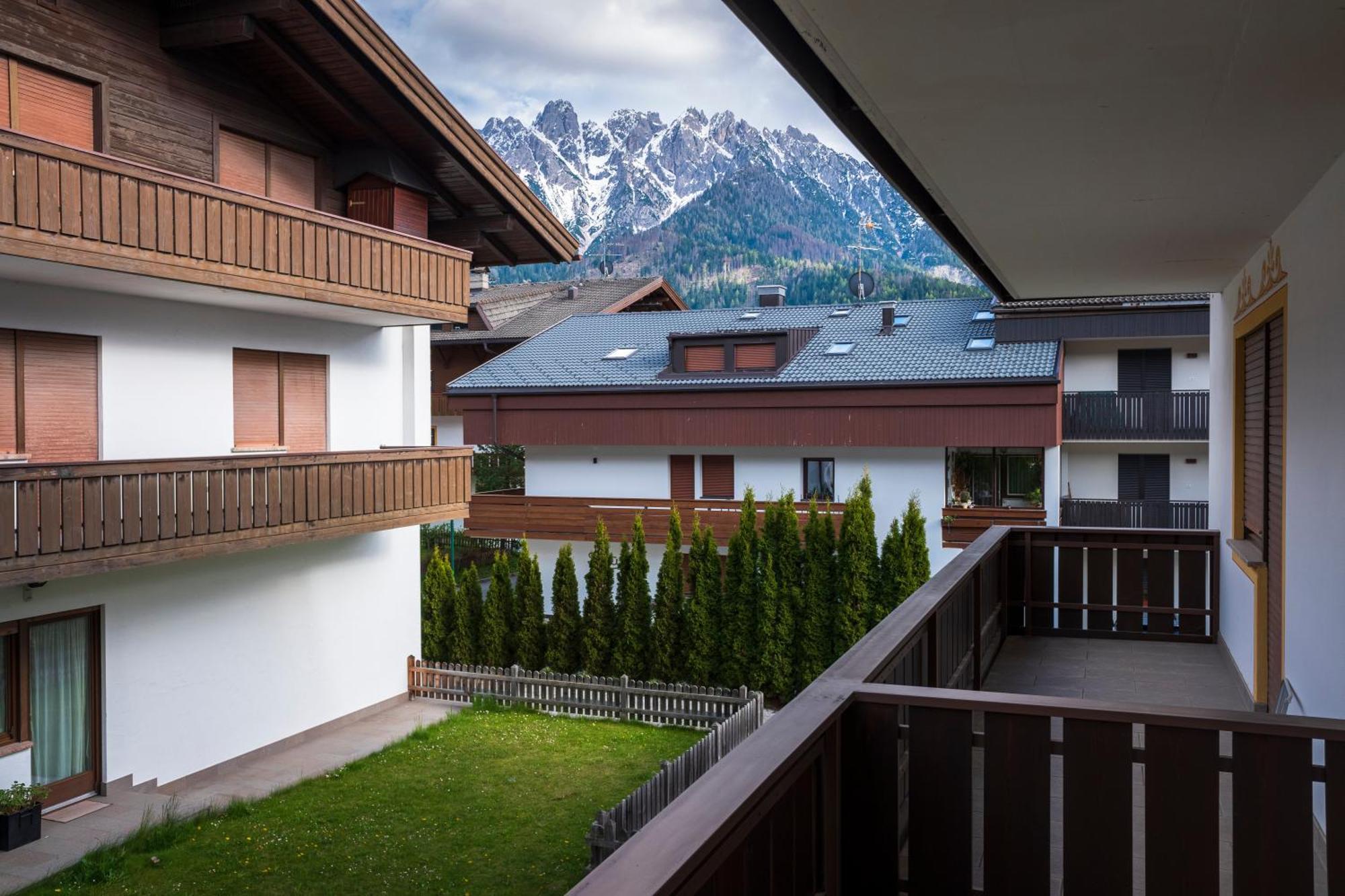 Rosa Alpina - Appartamento Nelle Dolomiti Dobbiaco Luaran gambar